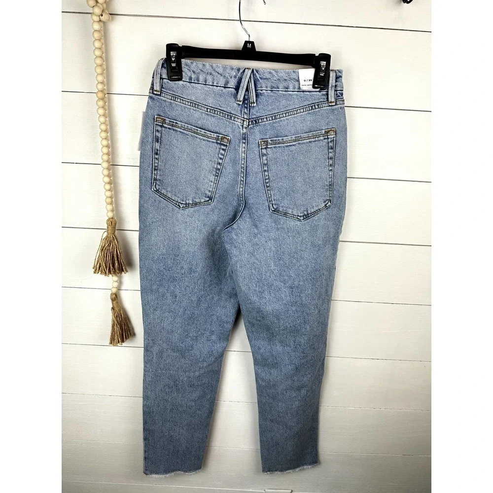 NWT Good American Distressed Knee, raw hem Jean sz 0/25 - Picture 5 of 6